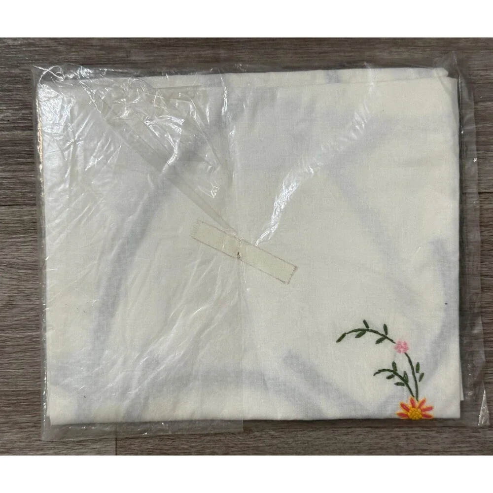Vintage Handmade Embroidered Teacup Tea Time Apron